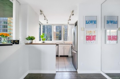 Photo 7 at 1806 - 588 Broughton Street, Coal Harbour, Vancouver West