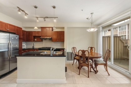 Photo 4 at 979 Westbury Walk, South Cambie, Vancouver West