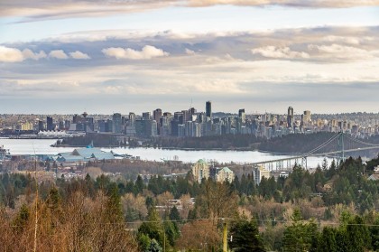 Photo 5 at 797 Eyremount Drive, British Properties, West Vancouver