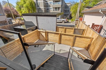 Photo 14 at 679 W 18th Avenue, Cambie, Vancouver West