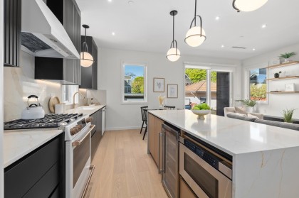 Photo 11 at 679 W 18th Avenue, Cambie, Vancouver West