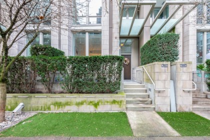 Photo 1 at 1051 Richards Street, Downtown VW, Vancouver West