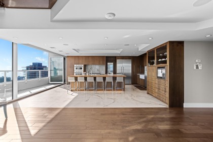 Photo 5 at 3102 - 717 Jervis Street, West End VW, Vancouver West