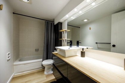 Photo 12 at 304 - 2008 Fullerton Avenue, Pemberton NV, North Vancouver