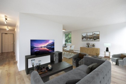 Photo 4 at 304 - 2008 Fullerton Avenue, Pemberton NV, North Vancouver