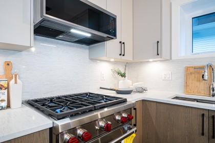 Photo 9 at A - 2735 W 8th Avenue, Kitsilano, Vancouver West