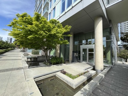 Photo 7 at 804 - 8031 Nunavut Lane, Marpole, Vancouver West