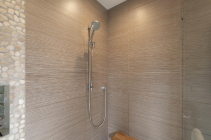 Photo 13 at 1095 W Keith Road, Pemberton Heights, North Vancouver