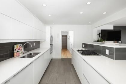 Photo 7 at 1095 W Keith Road, Pemberton Heights, North Vancouver