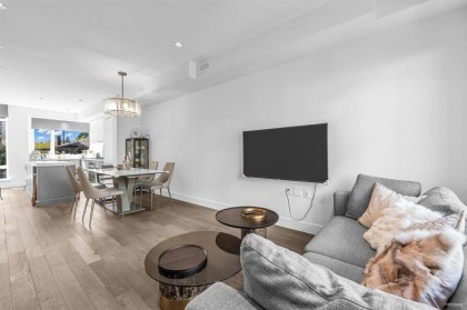 Photo 5 at 7623 Yukon Street, Marpole, Vancouver West