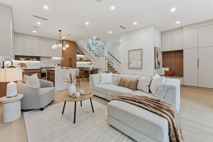 Photo 1 at 1 - 3218 W 38th Avenue, Kerrisdale, Vancouver West