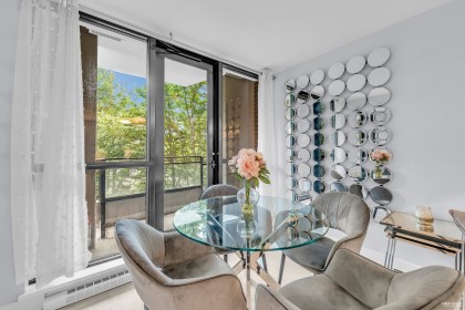 Photo 11 at 410 - 909 Mainland Street, Yaletown, Vancouver West