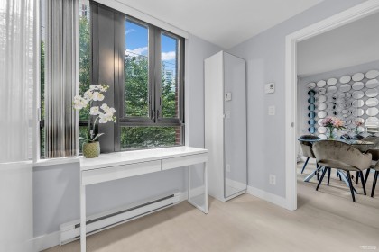 Photo 4 at 410 - 909 Mainland Street, Yaletown, Vancouver West