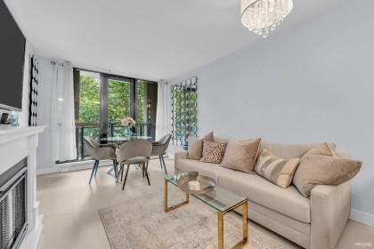 Photo 8 at 410 - 909 Mainland Street, Yaletown, Vancouver West