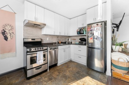 Photo 9 at 706 - 145 St. Georges Avenue, Lower Lonsdale, North Vancouver