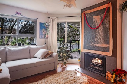 Photo 6 at 205 - 111 W 10th Avenue, Mount Pleasant VW, Vancouver West