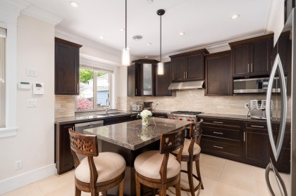 Photo 8 at 1683 W 64th Avenue, South Granville, Vancouver West