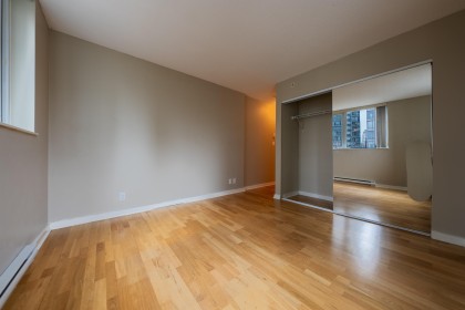 Photo 12 at 506 - 583 Beach Crescent, Yaletown, Vancouver West