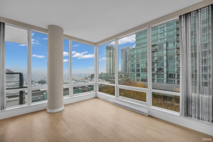 Photo 15 at 602 - 590 Nicola Street, Coal Harbour, Vancouver West