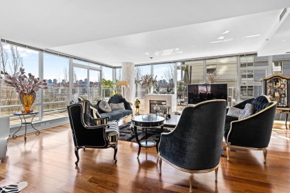 Photo 7 at 301 - 638 Beach Crescent, Yaletown, Vancouver West