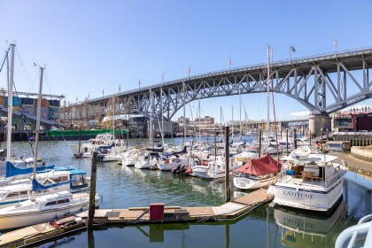 Photo 37 at 301 - 638 Beach Crescent, Yaletown, Vancouver West