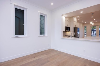 Photo 10 at 254 E 18th Street, Central Lonsdale, North Vancouver