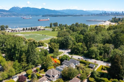 Photo 2 at 4316 W 2nd Avenue, Point Grey, Vancouver West