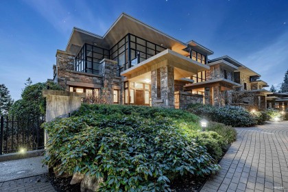 Photo 2 at 303 - 2245 Twin Creek Place, Whitby Estates, West Vancouver