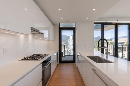 Photo 6 at 1705 - 135 E 13th Street, Central Lonsdale, North Vancouver