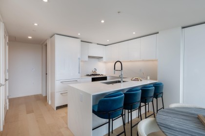 Photo 6 at 901 - 135 E 13th Street, Central Lonsdale, North Vancouver