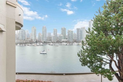 Photo 6 at 311 - 1859 Spyglass Place, False Creek, Vancouver West
