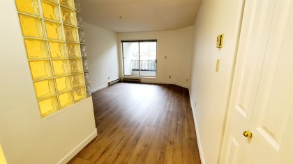 Photo 16 at 311 - 1859 Spyglass Place, False Creek, Vancouver West