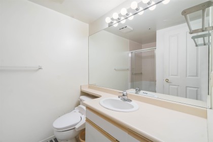 Photo 20 at 311 - 1859 Spyglass Place, False Creek, Vancouver West