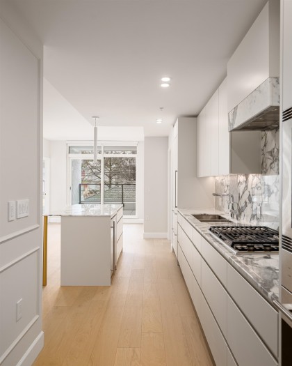 Photo 12 at 303 - 3668 W 10th Avenue, Kitsilano, Vancouver West