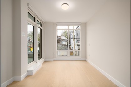 Photo 19 at 303 - 3668 W 10th Avenue, Kitsilano, Vancouver West