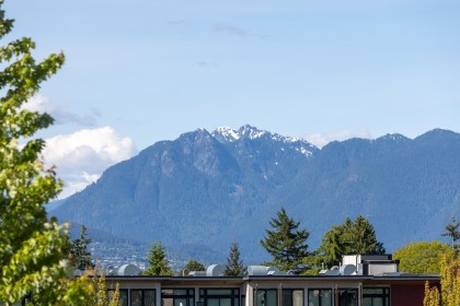 Photo 13 at 309 - 3668 W 10th Avenue, Kitsilano, Vancouver West