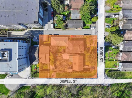 Photo 1 at 279 Orwell Street, Lynnmour, North Vancouver