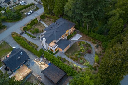 Photo 34 at 920 3rd Street, Cedardale, West Vancouver