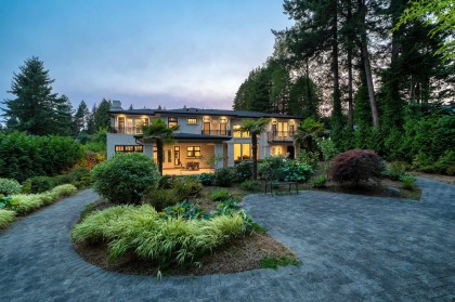 Photo 31 at 920 3rd Street, Cedardale, West Vancouver