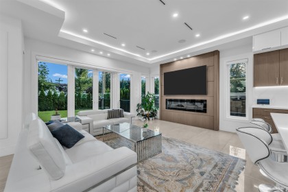 Photo 36 at 929 Canyon Boulevard, Canyon Heights NV, North Vancouver