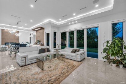 Photo 10 at 929 Canyon Boulevard, Canyon Heights NV, North Vancouver