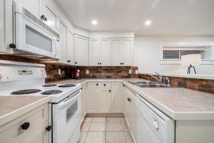 Photo 22 at 1425 Palmerston Avenue, Ambleside, West Vancouver