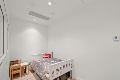 Photo 17 at 611 - 1500 Fern Street, Lynnmour, North Vancouver