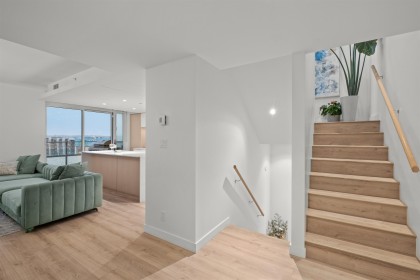 Photo 12 at 611 - 1500 Fern Street, Lynnmour, North Vancouver