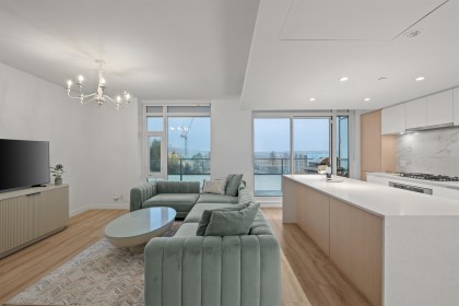 Photo 9 at 611 - 1500 Fern Street, Lynnmour, North Vancouver