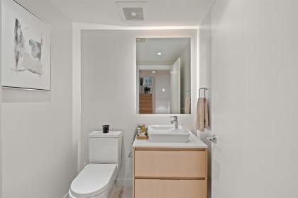 Photo 18 at 611 - 1500 Fern Street, Lynnmour, North Vancouver