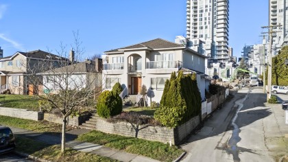 Photo 15 at 515 W 60th Avenue, Marpole, Vancouver West