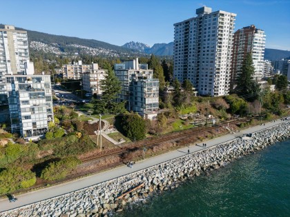 Photo 27 at 502 - 2090 Argyle Avenue, Dundarave, West Vancouver