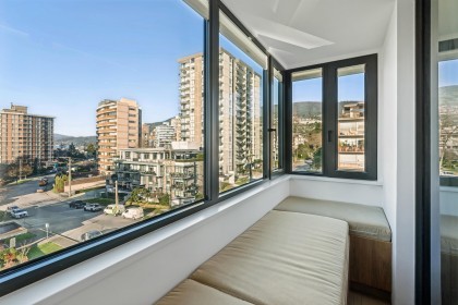 Photo 12 at 502 - 2090 Argyle Avenue, Dundarave, West Vancouver