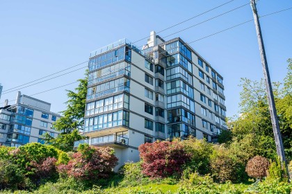 Photo 39 at 502 - 2090 Argyle Avenue, Dundarave, West Vancouver